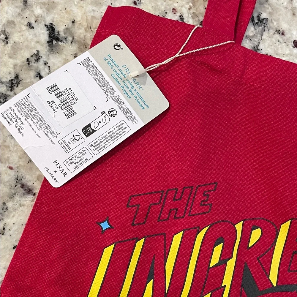 NWT Primark Superhero Kids Authentic Pixar THE INCREDIBLES- Red, Yellow, & Black